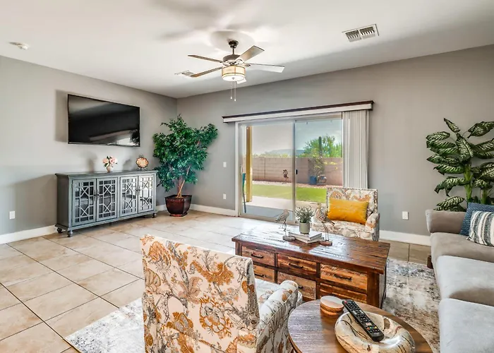 Walk To Trails! Private Yard W/ Views Tucson